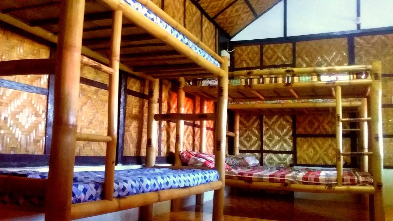 Overview Hostel Loon Bagian luar foto