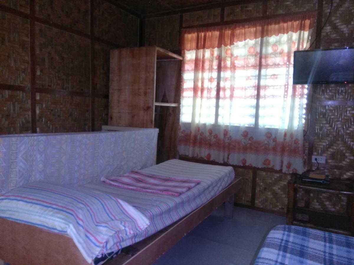 Overview Hostel Loon Bagian luar foto